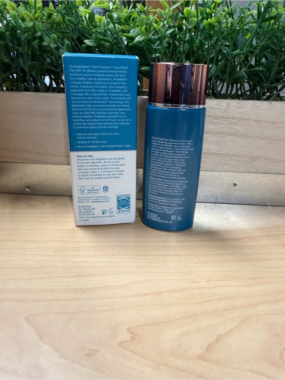 Colorescience Total Protection FLEX (NEW!) - Picture 8 of 13